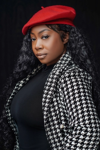 Reese Headshots-34+.jpg